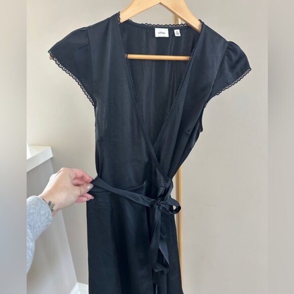 Wilfred Aritzia Lace Wrap Dress Black XS - Picture 3 of 7